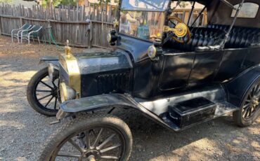 Ford-model-t-1915-black-2