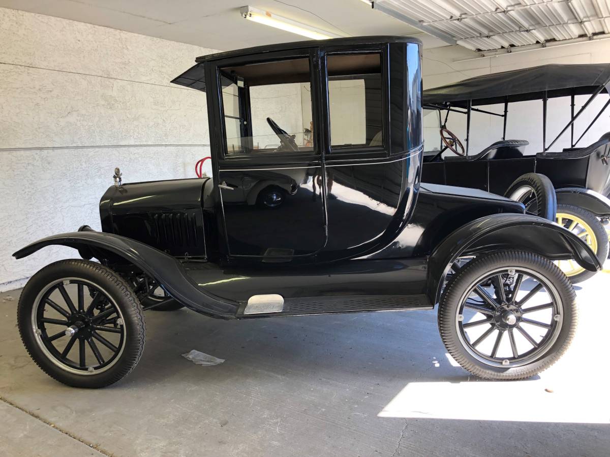 Ford-model-t-1922-black-1