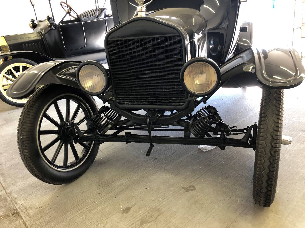 Ford-model-t-1922-black-5