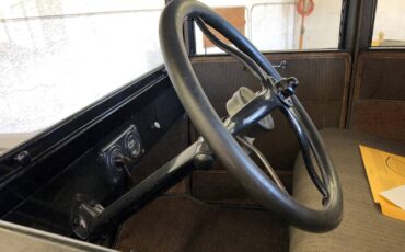 Ford-model-t-1922-black-7