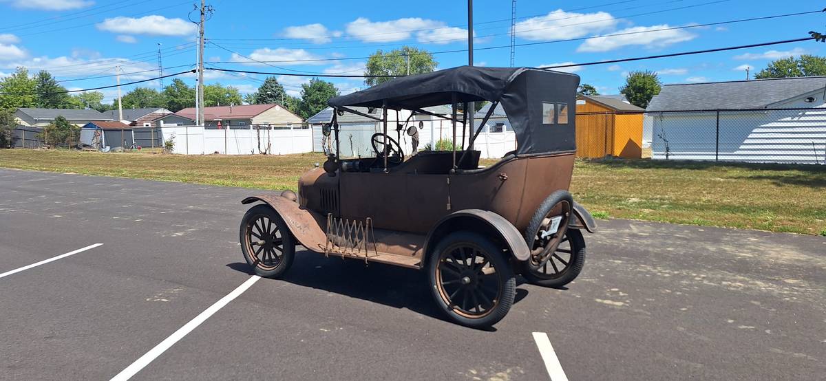 Ford-model-t-touring-1922-1