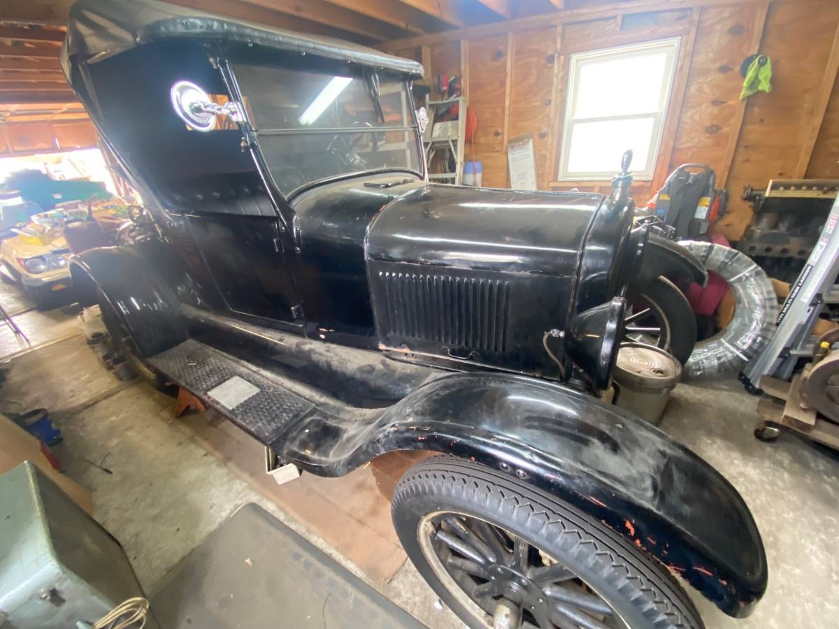 Ford-motel-t-1927-black-1