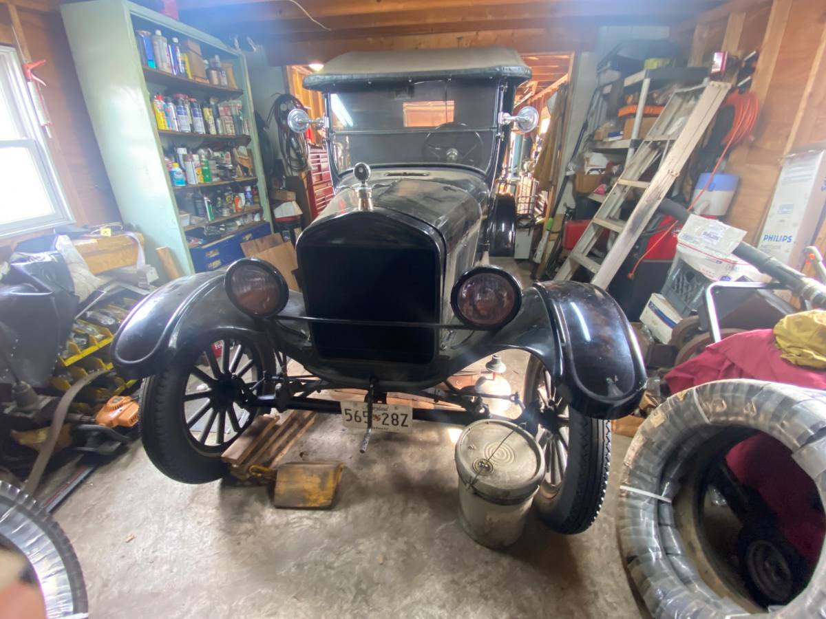 Ford-motel-t-1927-black-3