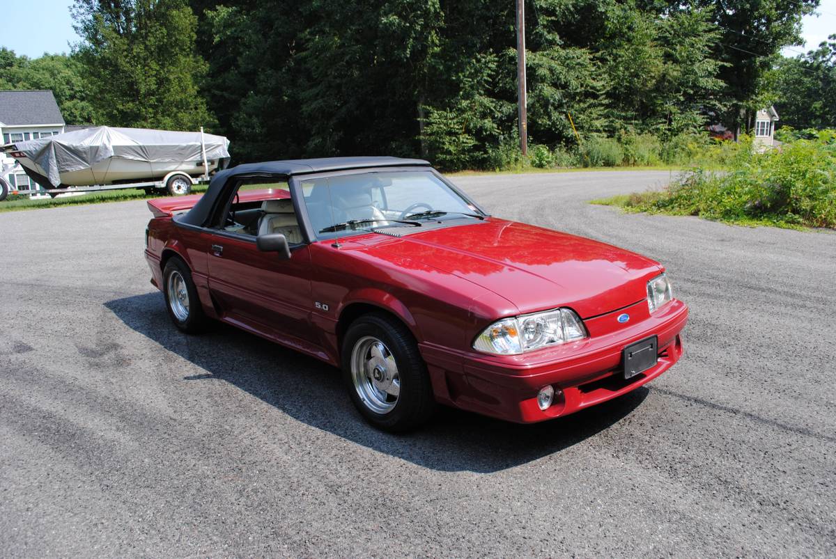 Ford-mustand-gt-convertible-1990-red-1