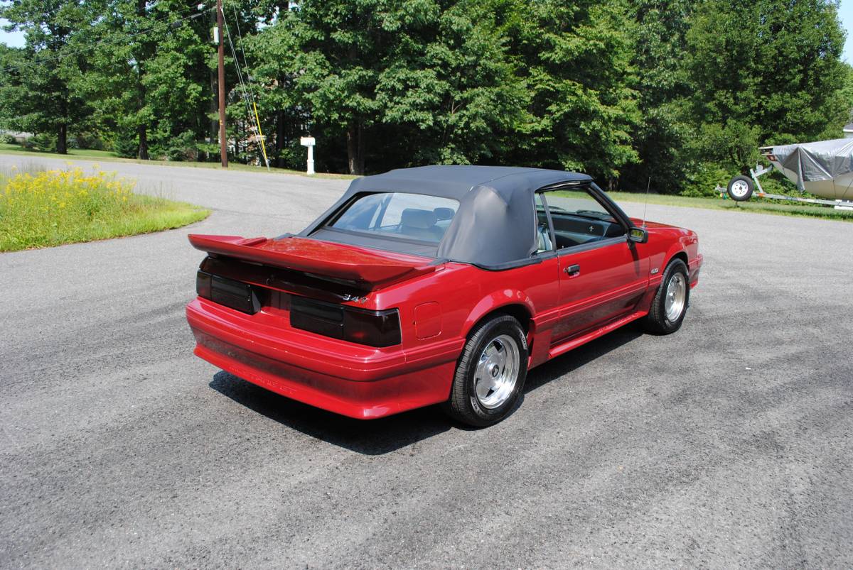 Ford-mustand-gt-convertible-1990-red-2