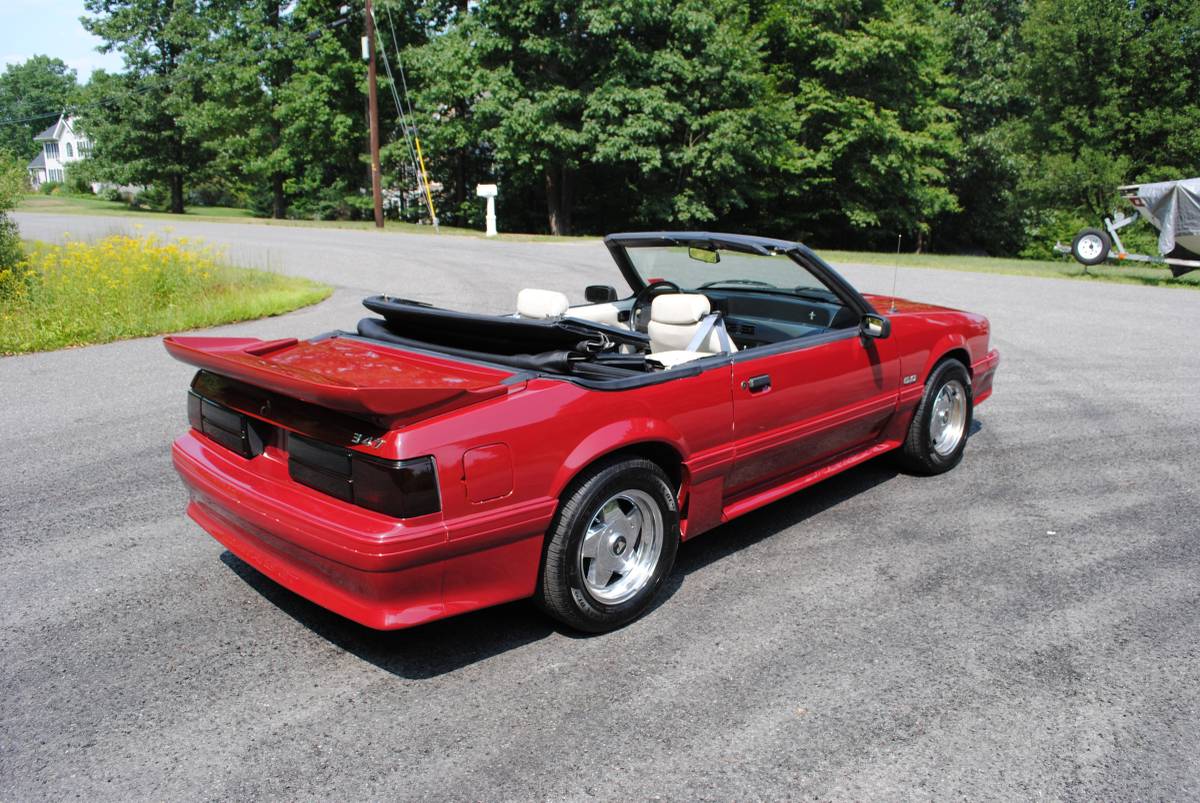 Ford-mustand-gt-convertible-1990-red-5