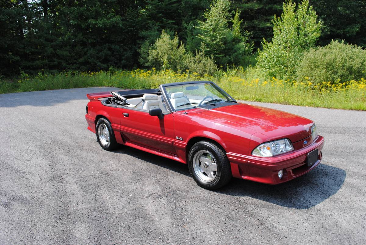 Ford-mustand-gt-convertible-1990-red-6