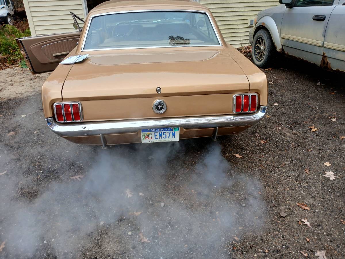 Ford-mustang-1965-custom-14