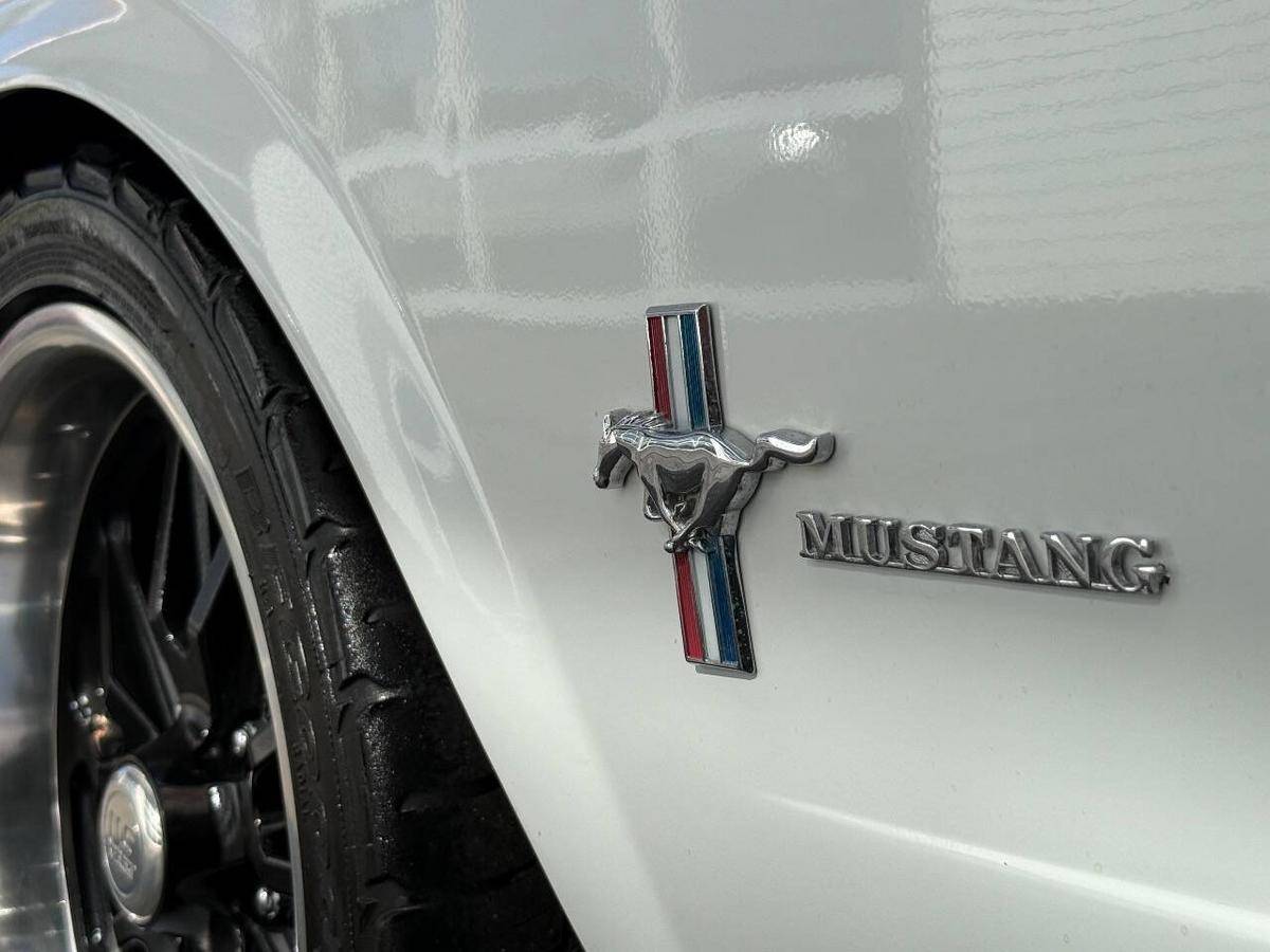 Ford-mustang-1965-white-12