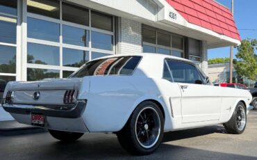 Ford-mustang-1965-white-2