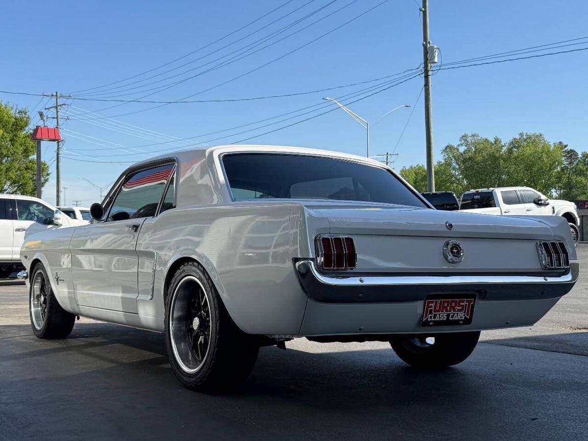 Ford-mustang-1965-white-6
