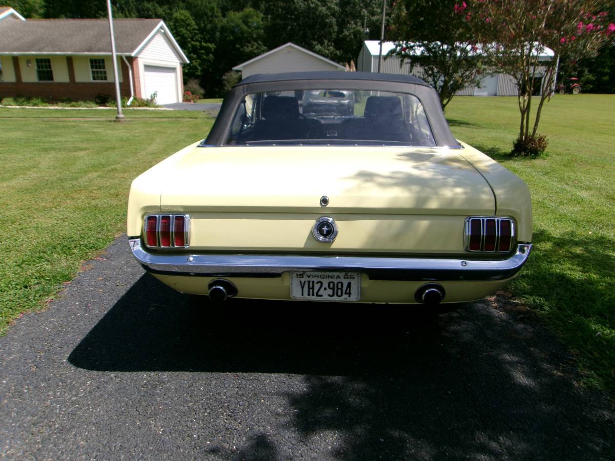 Ford-mustang-1965-yellow-4
