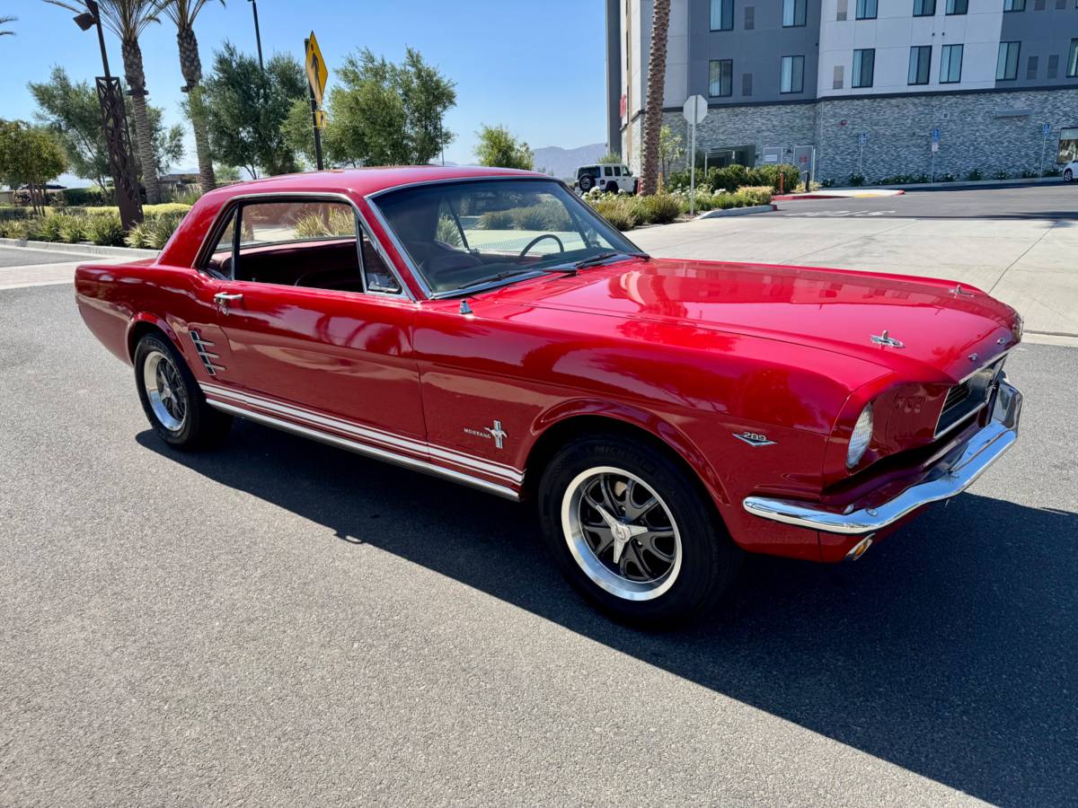 Ford-mustang-1966-1