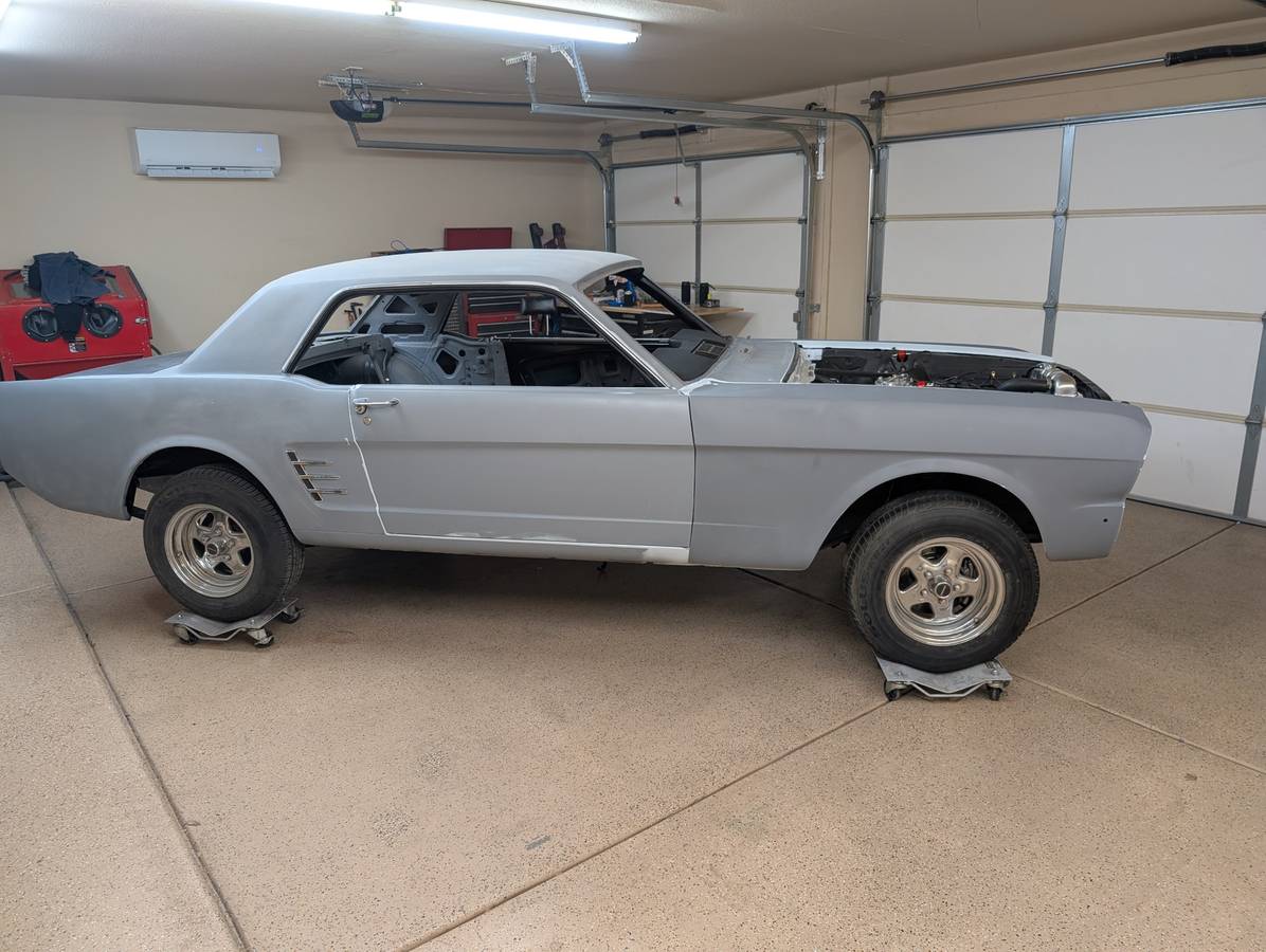 Ford-mustang-1966-2