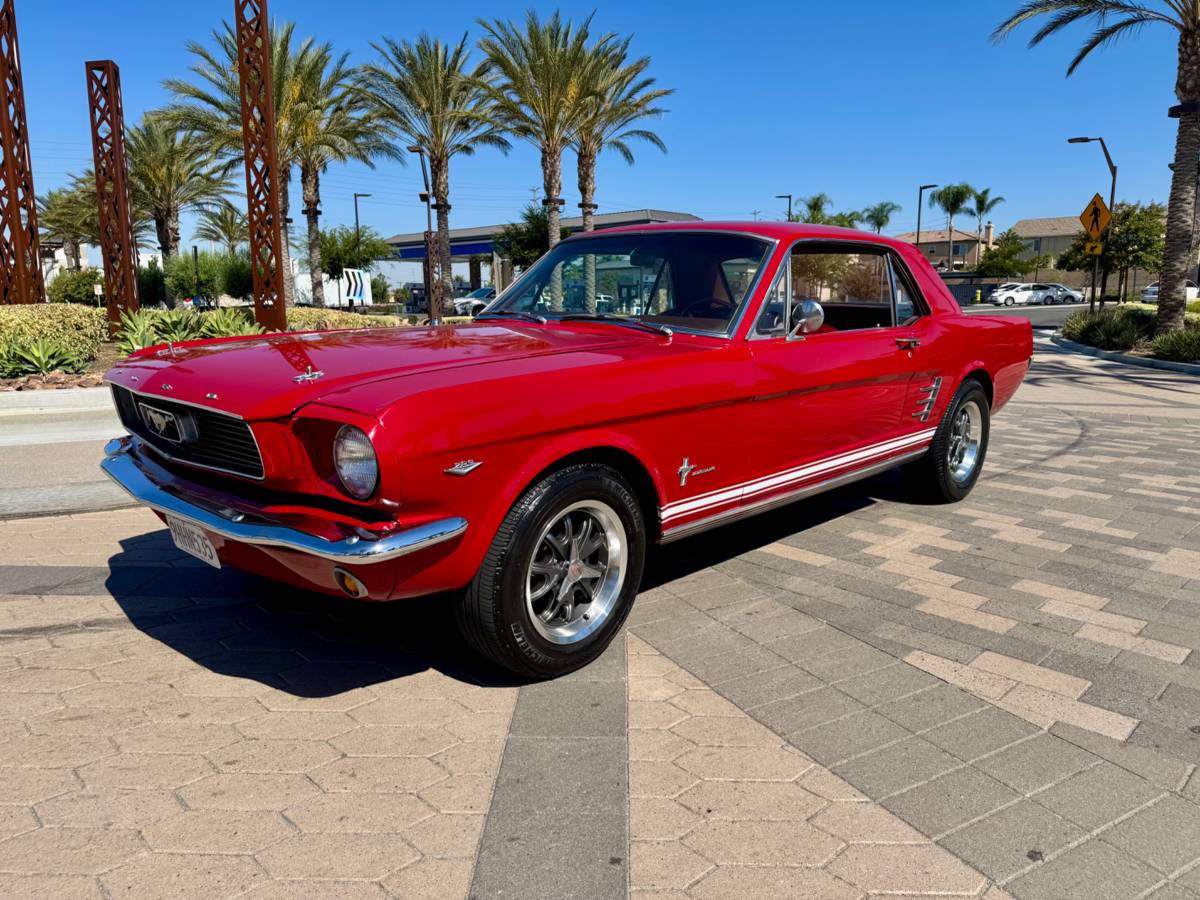 Ford-mustang-1966-3