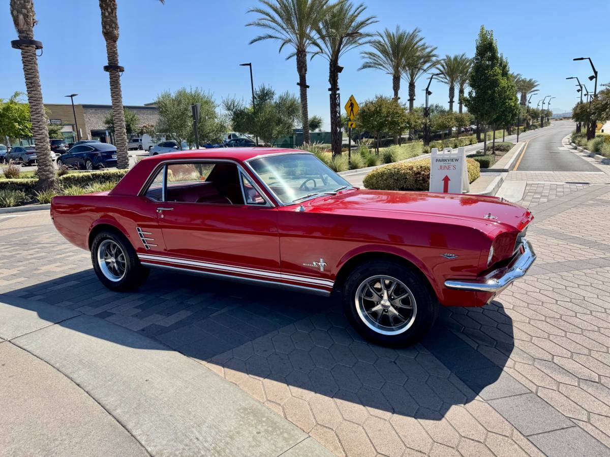 Ford-mustang-1966-9