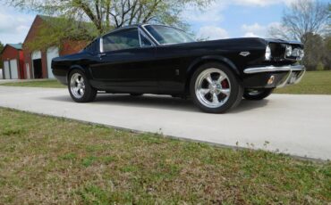 Ford-mustang-1966-black-1