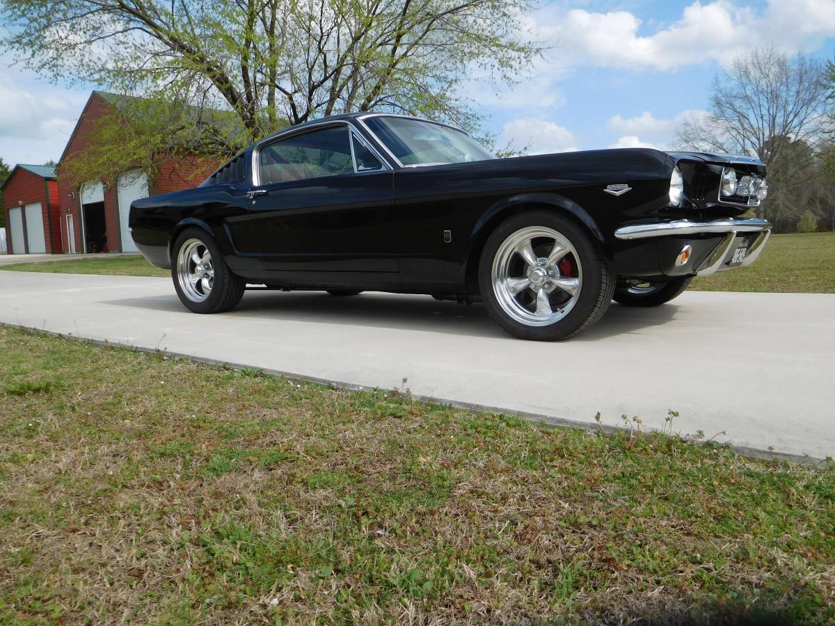 Ford-mustang-1966-black-1