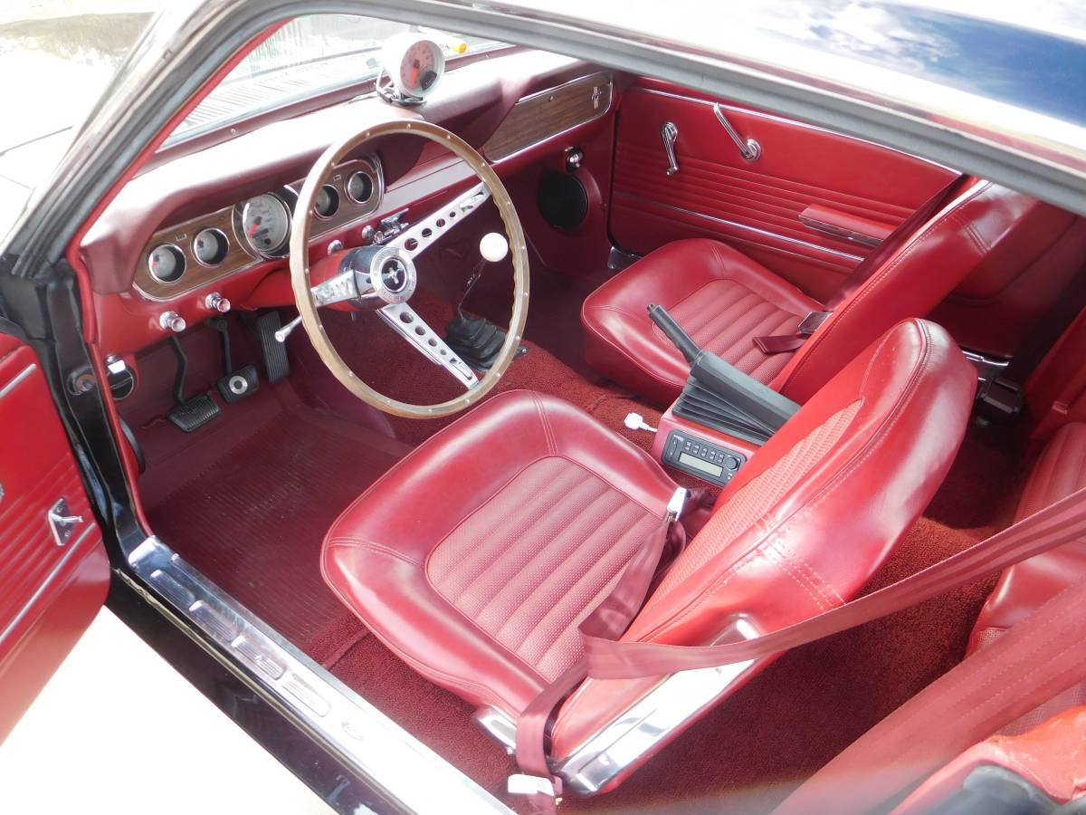 Ford-mustang-1966-black-3