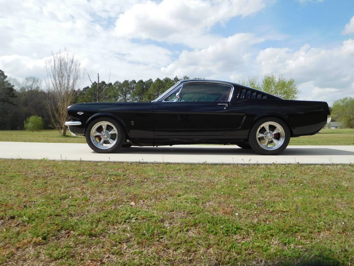 Ford-mustang-1966-black-5
