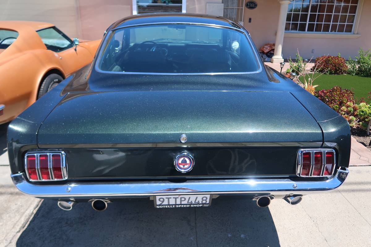 Ford-mustang-1966-green-3