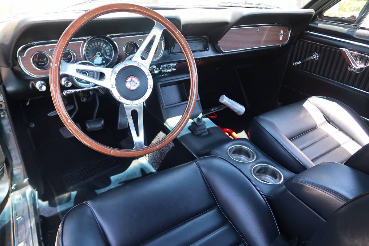 Ford-mustang-1966-green-9
