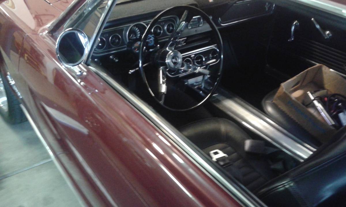 Ford-mustang-1966-purple-2