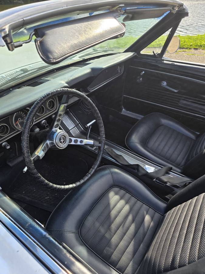 Ford-mustang-1966-white-11