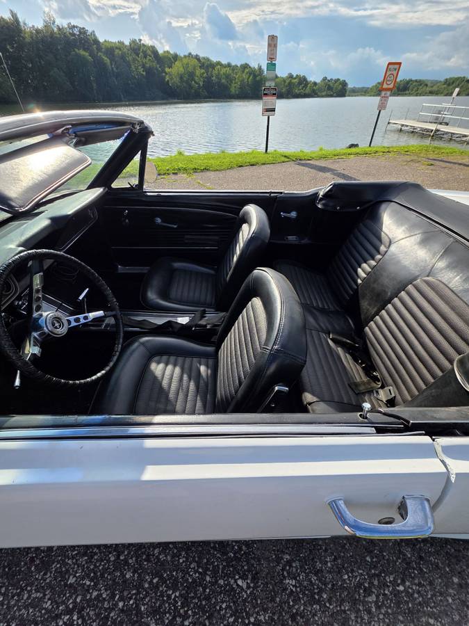 Ford-mustang-1966-white-12