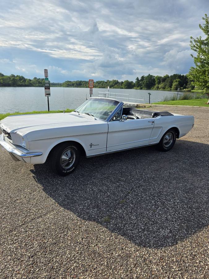 Ford-mustang-1966-white-13