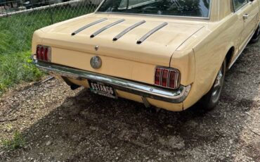 Ford-mustang-1966-yellow-2