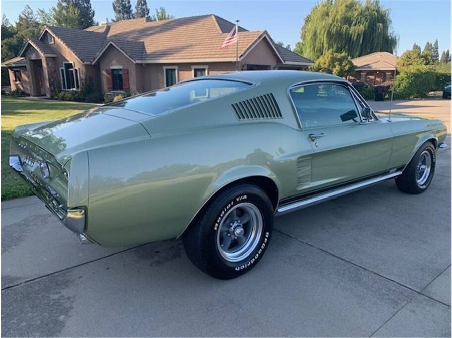 Ford-mustang-1967-4