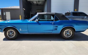 Ford-mustang-1967-blue