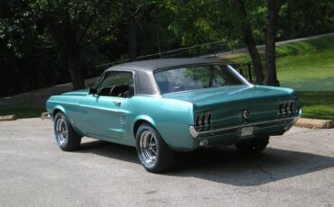 Ford-mustang-1967-custom-20