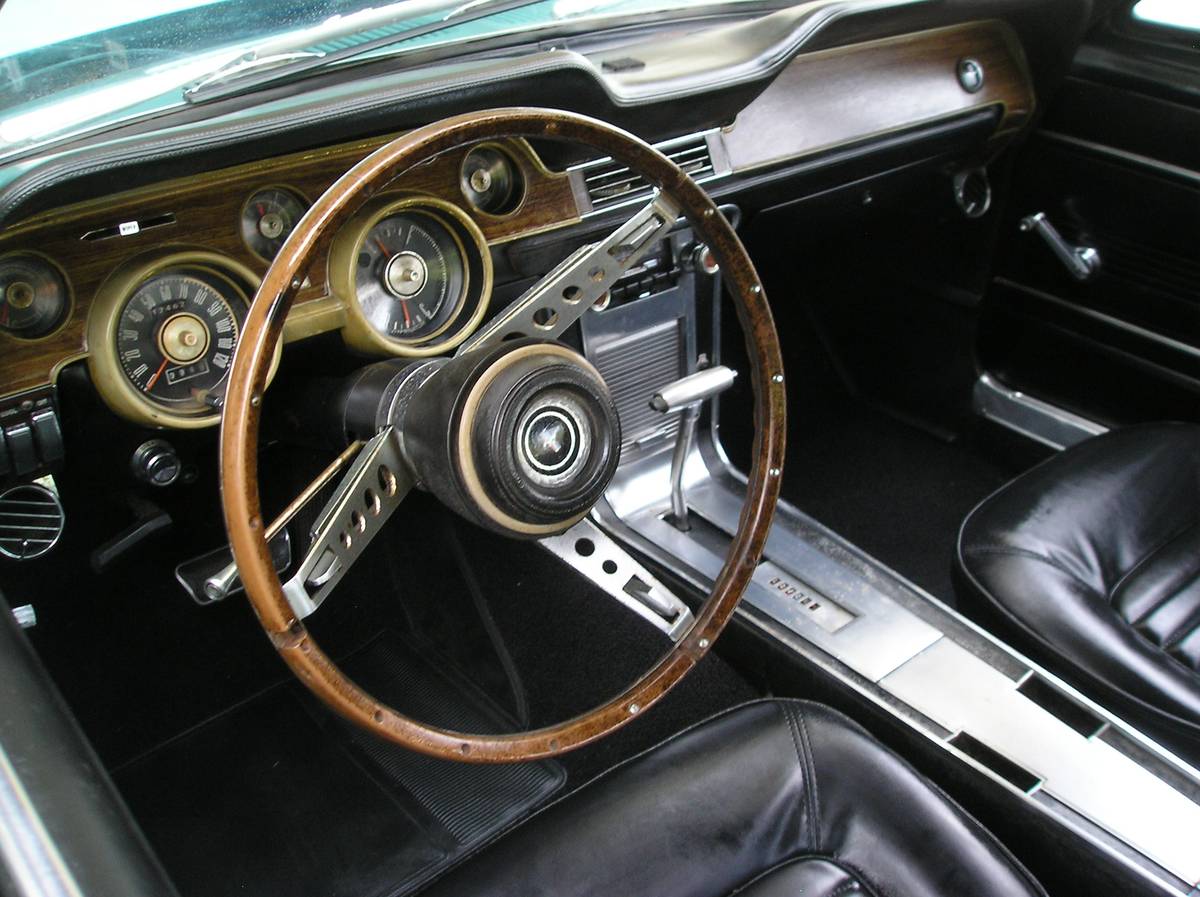 Ford-mustang-1967-custom-26