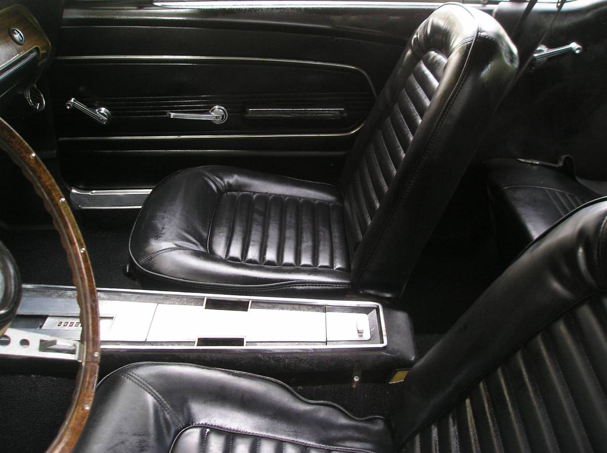 Ford-mustang-1967-custom-27