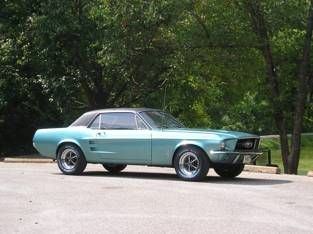 Ford-mustang-1967-custom-30