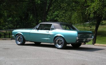 Ford-mustang-1967-custom-39