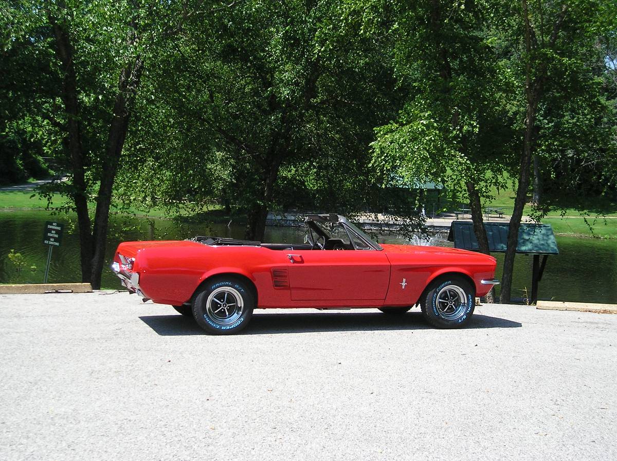Ford-mustang-1967-red-25