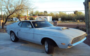 Ford-mustang-1972-grey