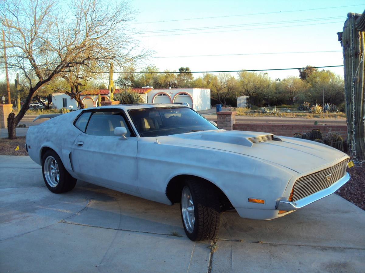 Ford-mustang-1972-grey