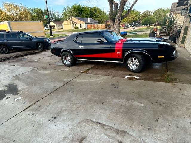 Ford-mustang-1973-black-9