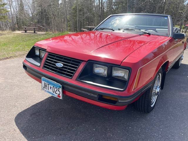 Ford-mustang-1983-red-1
