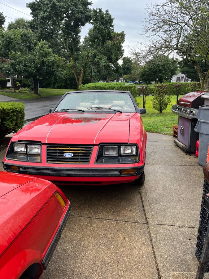 Ford-mustang-1983-red-1