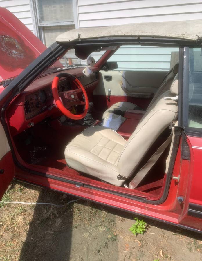 Ford-mustang-1983-red-10