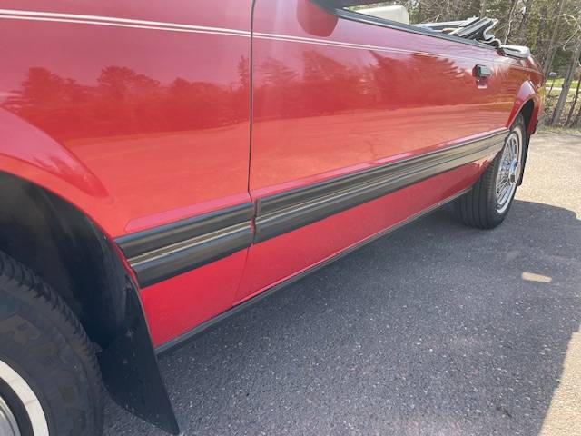 Ford-mustang-1983-red-21