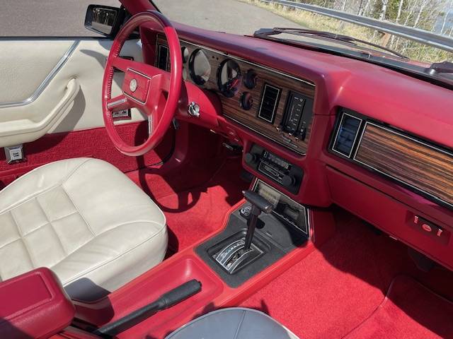 Ford-mustang-1983-red-23