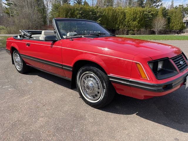 Ford-mustang-1983-red-6