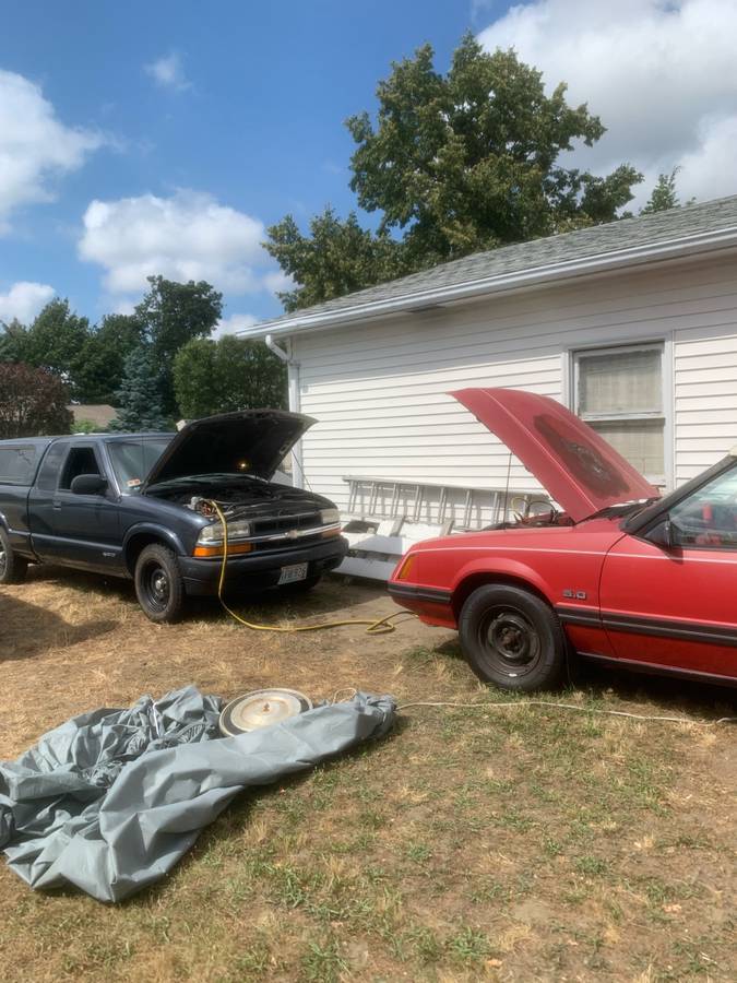 Ford-mustang-1983-red-8