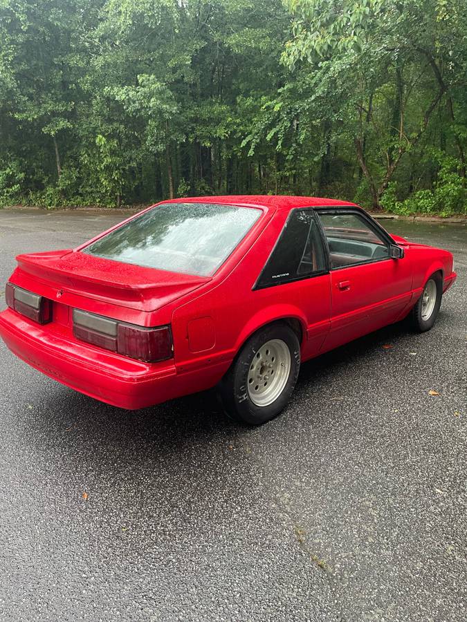 Ford-mustang-1984-red-1